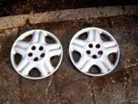 pokrova plastična za kolesa toyota 2kom