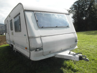 POČITNIŠKA PRIKOLICA  ADRIA FORMA 550