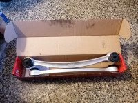 Bmw M3 E92 Original roke, Zadnja prema, zadaj spodaj, Komplet
