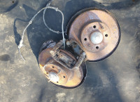 fiat bravo 2009 ležaj zadaj ležaji abs senzor pesto levo desno