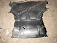 smart fortwo zaščita pod mašino motorjem plastika