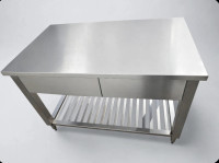 DELOVNI PULT Z POLICO - INOX - 125 cm