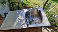POMIVALNO KORITO INOX S PIPO