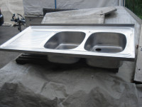 VEČJE POMIVALNO KORITO