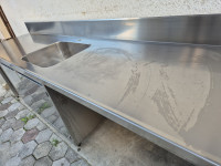 Inox pult z koritom