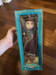 Zbirateljska Porcelanasta lutka ročno pobarvana 30 cm - še zapakirana