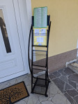 STOJEČE STOJALO ZA REVIJE