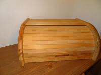 POSODA ZA KRUH KRUŠNIK LESEN DIMENZIJA 40 X 30 X 18 cm