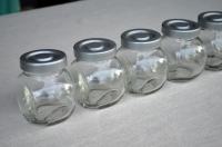 Set steklenih posodic za začimbe (6 kosov)