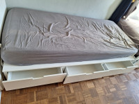 Dijaška pojstla s 3 predali