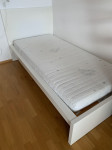 IKEA MALM postelja 90x200, letveno dno in vzmetnica