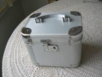 Neseser - potovalni kovček, vel. 21,5x15,5x17 cm, lepo ohranjen