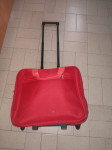Prodam kovček za simbolično ceno