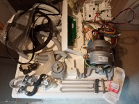 DELI ZA PRALNI STROJ ZANUSSI