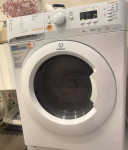 Pralno sušilni stroj Indesit