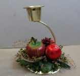 Praznični aranžma s svečnikom