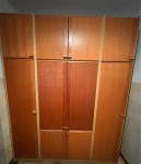 Velika retro garderobna omara