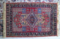 perzijska preproga ročno delo (Handmade Persian rug)