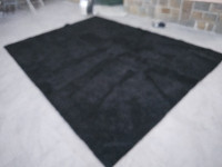 VELIKA ČRNA PREPROGA - TEPIH - 335 X 245 CM