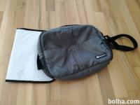 Previjalna torba s podlogo