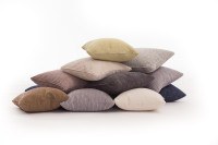 DEKORATIVNE BLAZINE 40 X 40 CM - z notranjim polnilom