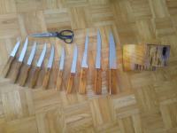 Komplet leseno stojalo + set nožev
