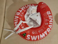 Fredov otroški plavalni obroč, rdeč, skoraj nov