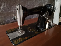 Šivalni stroj UNION