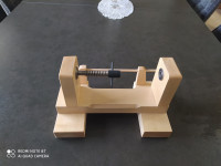 strojček za navijanje klekljev