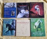 Konji, konjeništvo in dresura, več knjig v angleščini