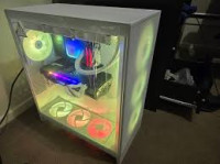 Gaming računalnik ryzen 7 9070XT 5070ti