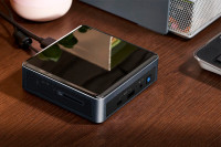 Mini računalnik - INTEL NUC i3