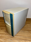 Vintage računalnik Intel Pentium II 350 MHz