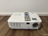 NEC NP110 projektor