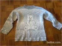 Mehek pulover z medvedkom naprodaj, velikost M - L