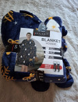 Odeja s kapuco (Blanket Hoodie) + nogavice