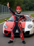 PUSTNI KOSTUM " AVTOMOBILSKI DIRKAČ-CAR RACER "