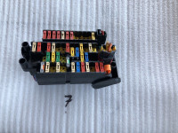 206 škatla varovalk PEUGEOT modul za varovalke 9638725780