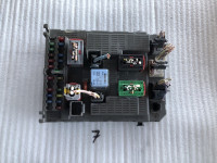 807 škatala varovalk PEUGEOT BSI modul 9649477480