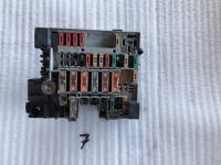 CITROEN PEUGEOT škatla varovalk 9628024480 box za varovalke