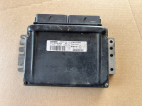 CLIO MEGANE motorni računalnik 7700115097 ECU S11003006