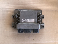 CLIO motorni računalnik ECU RENAULT 8200454467
