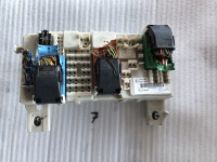 FOCUS škatla varovalk FORD 7M5T-14A073 box za varovalke