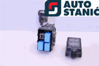 Ohišje varovalk MITSUBISHI OUTLANDER | OEM: 8565A162 (4B11)