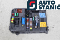 Ohišje varovalk PEUGEOT 308 | OEM: 1627737580 (BHZ)