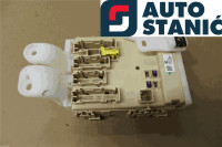 Ohišje varovalk TOYOTA AURIS | OEM: 8273012X80A (2ZR-FXE)