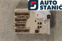 Ohišje varovalk TOYOTA AURIS | OEM: 8273012X81