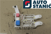 Ohišje varovalk TOYOTA AURIS | OEM: 8273002K30