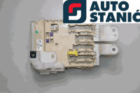 Ohišje varovalk TOYOTA AURIS | OEM: 8273012X70 (2ZR-FXE)