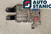 Ohišje varovalk TOYOTA AVENSIS | OEM: 8273005D60